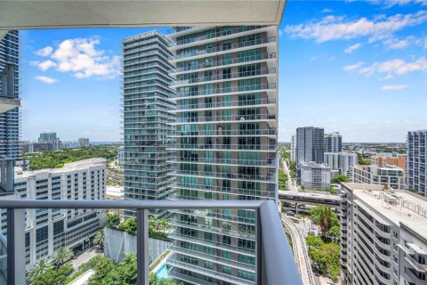 Condominio en alquiler en Miami, Florida, 2 dormitorios, 84.54 m2 № 1938484 - foto 17