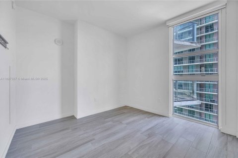 Condominio en alquiler en Miami, Florida, 2 dormitorios, 84.54 m2 № 1938484 - foto 11