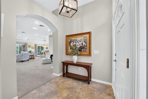 House in The Villages, Florida 3 bedrooms, 201.97 sq.m. № 2427521 - photo 6