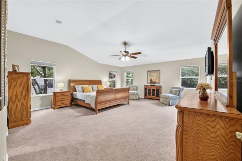 House in The Villages, Florida 3 bedrooms, 201.97 sq.m. № 2427521 - photo 21