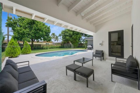 Villa ou maison à vendre à North Miami Beach, Floride: 4 chambres, 190.64 m2 № 1933926 - photo 27
