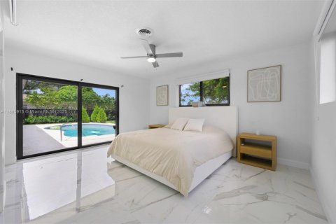 Villa ou maison à vendre à North Miami Beach, Floride: 4 chambres, 190.64 m2 № 1933926 - photo 14