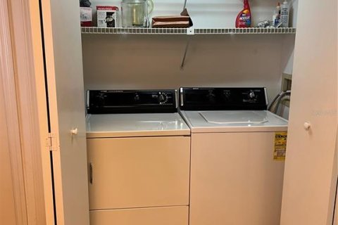 Adosado en venta en Tampa, Florida, 2 dormitorios, 122.26 m2 № 1760222 - foto 16