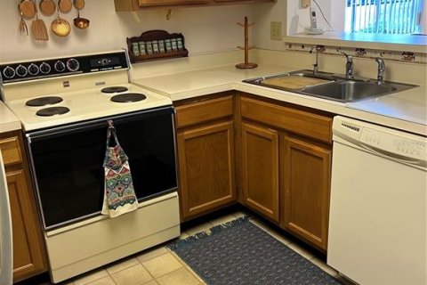 Adosado en venta en Tampa, Florida, 2 dormitorios, 122.26 m2 № 1760222 - foto 13