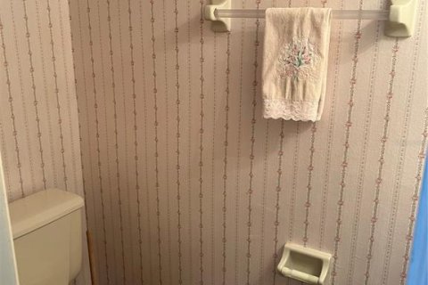 Adosado en venta en Tampa, Florida, 2 dormitorios, 122.26 m2 № 1760222 - foto 9