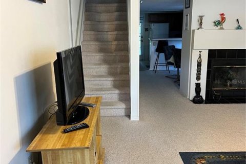 Adosado en venta en Tampa, Florida, 2 dormitorios, 122.26 m2 № 1760222 - foto 5