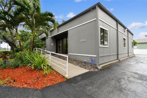 Propiedad comercial en venta en Saint Petersburg, Florida, 228.82 m2 № 1873913 - foto 6