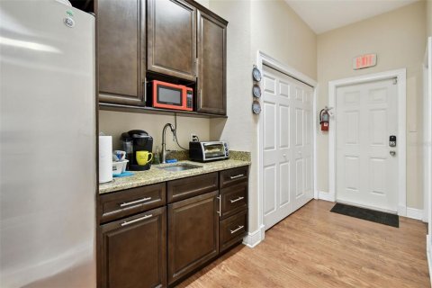 Propiedad comercial en venta en Saint Petersburg, Florida, 228.82 m2 № 1873913 - foto 20