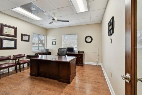 Propiedad comercial en venta en Saint Petersburg, Florida, 228.82 m2 № 1873913 - foto 15