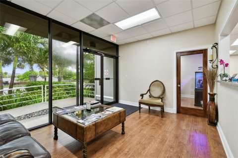 Propiedad comercial en venta en Saint Petersburg, Florida, 228.82 m2 № 1873913 - foto 8