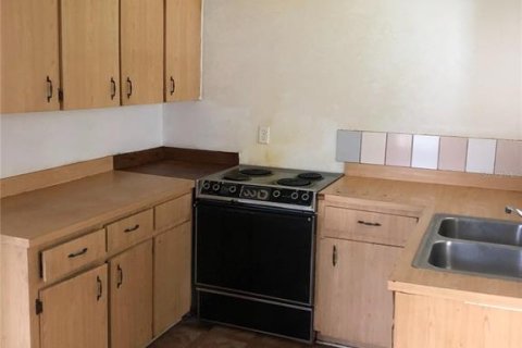 House in Lake Wales, Florida 2 bedrooms, 74.32 sq.m. № 1793737 - photo 1