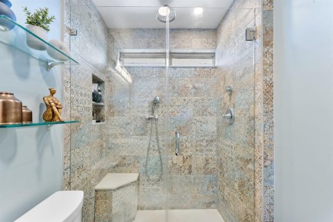 Купить кондоминиум в Бойнтон-Бич, Флорида 4 комнаты, 70.05м2, № 2147022 - фото 16
