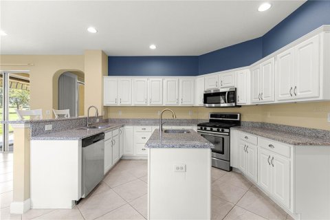House in Ocala, Florida 3 bedrooms, 191.66 sq.m. № 1850190 - photo 19