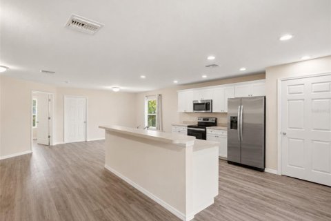 Casa en venta en Fort Myers, Florida, 3 dormitorios, 136.19 m2 № 2273293 - foto 4