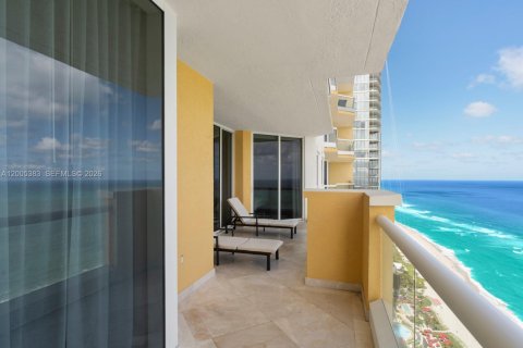Condo in Sunny Isles Beach, Florida, 3 bedrooms № 2089645 - photo 29