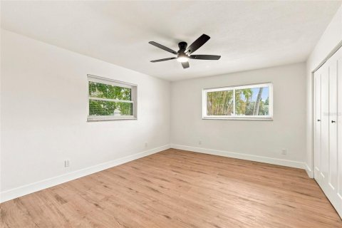 Villa ou maison à vendre à Saint Petersburg, Floride: 3 chambres, 150.22 m2 № 2358449 - photo 24