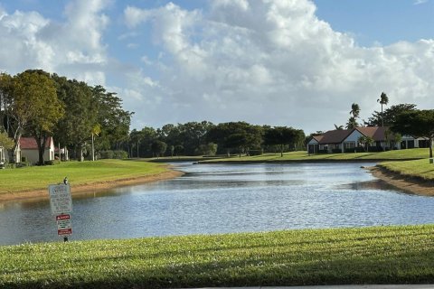 Condo in Boynton Beach, Florida, 2 bedrooms  № 2154649 - photo 12