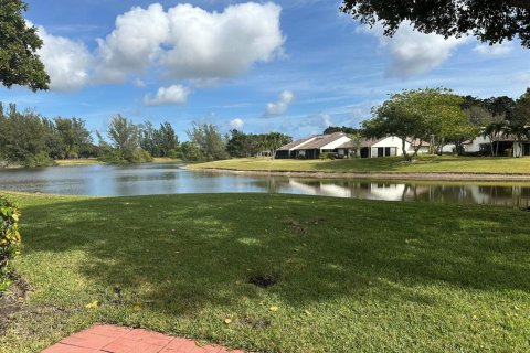 Condo in Boynton Beach, Florida, 2 bedrooms  № 2154649 - photo 10