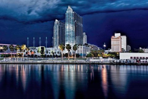 Condo in Tampa, Florida, 2 bedrooms  № 2223227