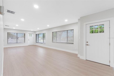 Casa en venta en Clearwater, Florida, 3 dormitorios, 143.91 m2 № 2150889 - foto 5