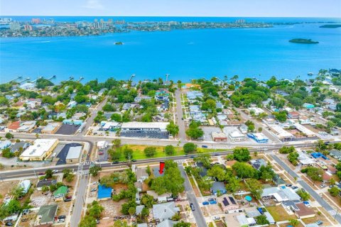 Casa en venta en Clearwater, Florida, 3 dormitorios, 143.91 m2 № 2150889 - foto 30