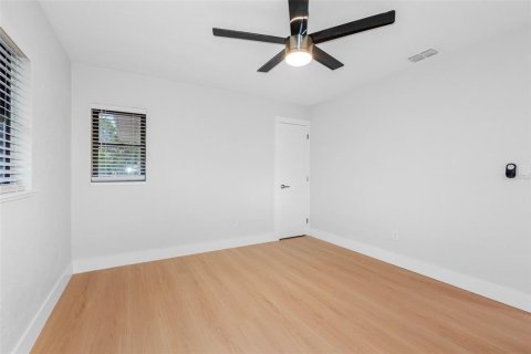 Casa en venta en Clearwater, Florida, 3 dormitorios, 143.91 m2 № 2150889 - foto 18