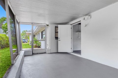 Casa en venta en Clearwater, Florida, 3 dormitorios, 143.91 m2 № 2150889 - foto 29