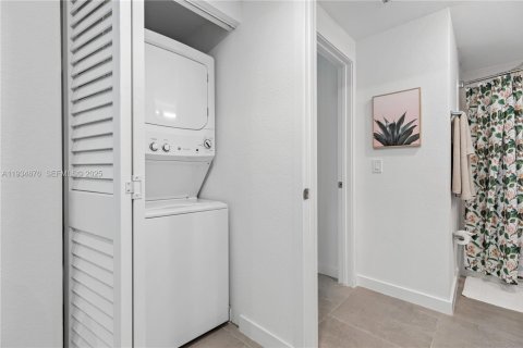 Casa en alquiler en Dania Beach, Florida, 2 dormitorios № 1993041 - foto 5