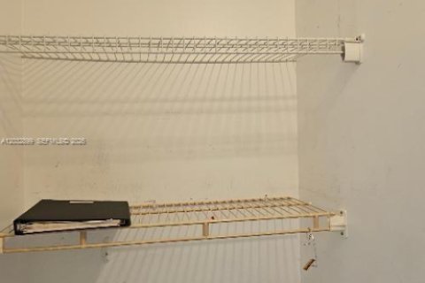 Купить кондоминиум в Пемброк-Пайнс, Флорида 2 спальни, 108.7м2, № 2154893 - фото 22