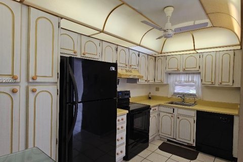 Купить кондоминиум в Пемброк-Пайнс, Флорида 2 спальни, 108.7м2, № 2154893 - фото 12