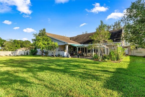 House in Ocala, Florida 3 bedrooms, 274.71 sq.m. № 2400234 - photo 27