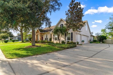 House in Ocala, Florida 3 bedrooms, 274.71 sq.m. № 2400234 - photo 4