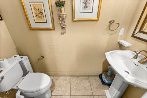 House in Ocala, Florida 3 bedrooms, 274.71 sq.m. № 2400234 - photo 13