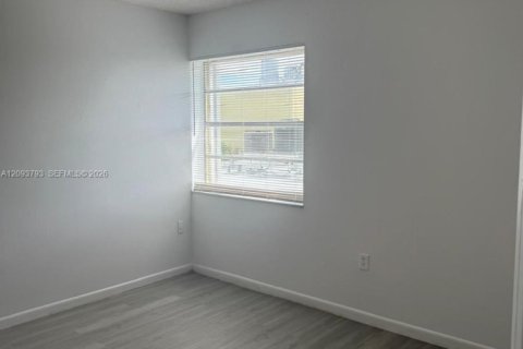 Touwnhouse à louer à Miami, Floride: 2 chambres, 88.07 m2 № 2383009 - photo 26