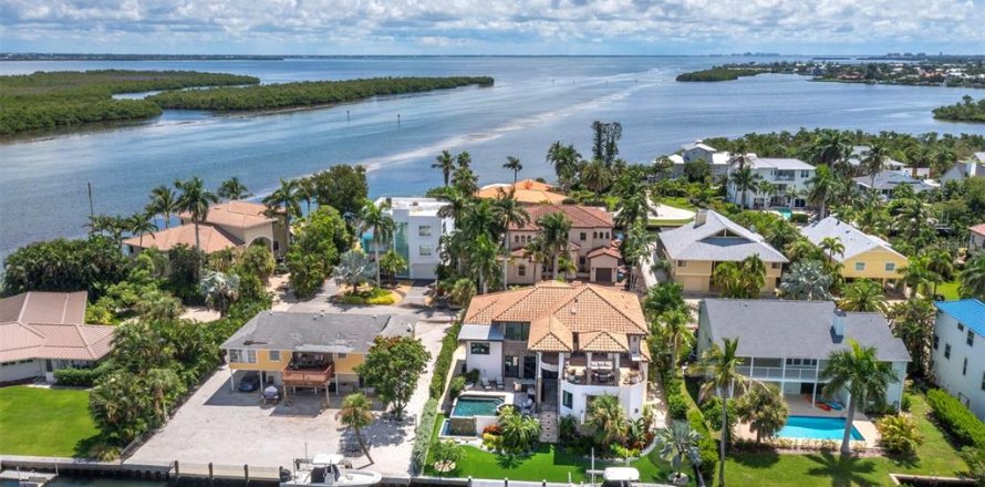 Villa ou maison à Longboat Key, Floride 5 chambres, 311.69 m2 № 2355747