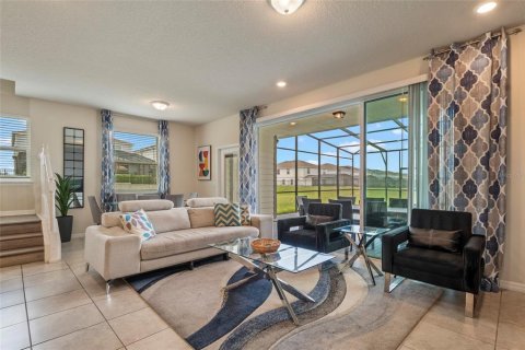 Townhouse in Davenport, Florida 5 bedrooms, 218.78 sq.m. № 2394161 - photo 11