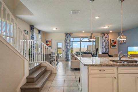 Townhouse in Davenport, Florida 5 bedrooms, 218.78 sq.m. № 2394161 - photo 20
