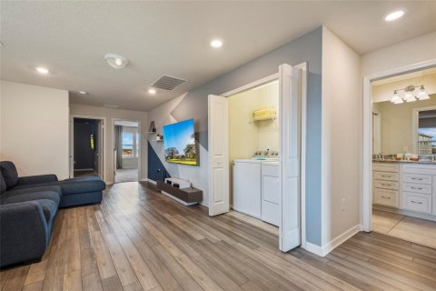 Townhouse in Davenport, Florida 5 bedrooms, 218.78 sq.m. № 2394161 - photo 29