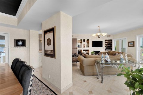 Copropriété à vendre à Miami Beach, Floride: 4 chambres, 296.54 m2 № 1874520 - photo 8