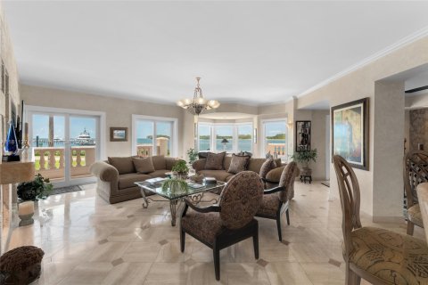 Copropriété à vendre à Miami Beach, Floride: 4 chambres, 296.54 m2 № 1874520 - photo 1