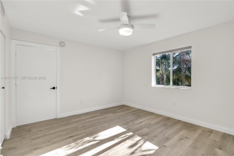 Condo in Miami Beach, Florida, 2 bedrooms № 2075287 - photo 14