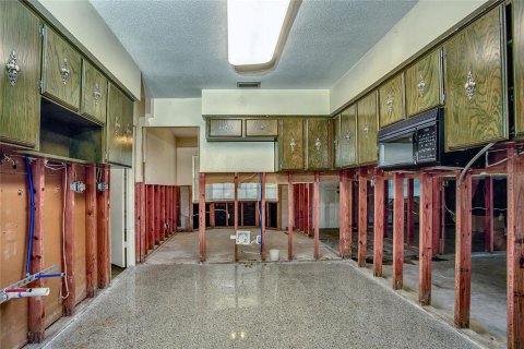 Casa en venta en Tampa, Florida, 3 dormitorios, 143.63 m2 № 2385851 - foto 11
