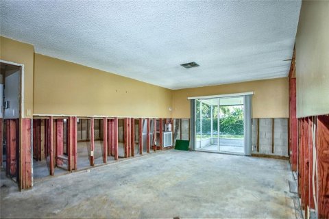 Casa en venta en Tampa, Florida, 3 dormitorios, 143.63 m2 № 2385851 - foto 10