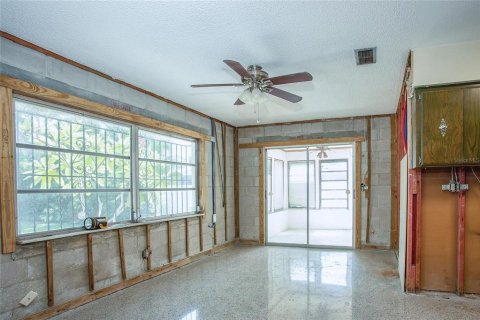 Casa en venta en Tampa, Florida, 3 dormitorios, 143.63 m2 № 2385851 - foto 13