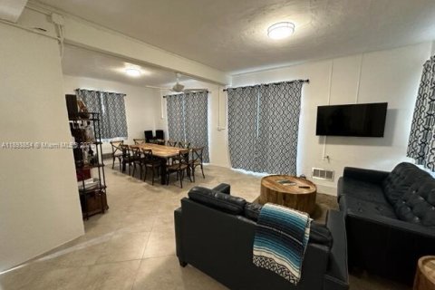Villa ou maison à louer à Key Largo, Floride: 3 chambres, 171.31 m2 № 2169838 - photo 12
