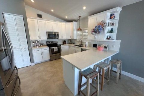 Villa ou maison à louer à Key Largo, Floride: 3 chambres, 171.31 m2 № 2169838 - photo 3