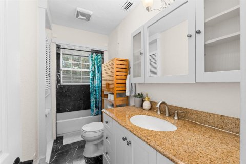 Villa ou maison à louer à Delray Beach, Floride: 5 chambres, 147.62 m2 № 2261805 - photo 26