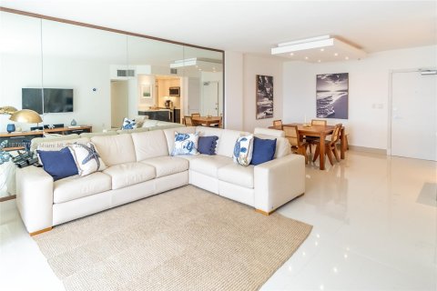 Copropriété à louer à Bal Harbour, Floride: 2 chambres, 98.1 m2 № 1923605 - photo 12
