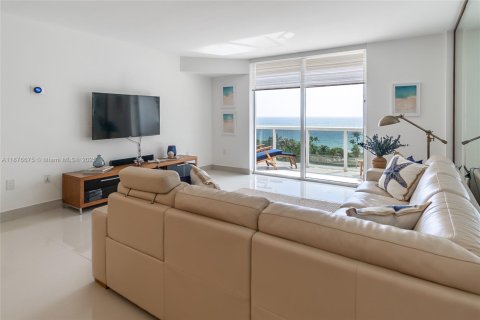 Copropriété à louer à Bal Harbour, Floride: 2 chambres, 98.1 m2 № 1923605 - photo 9