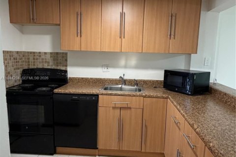 Condo in Tamarac, Florida, 1 bedroom  № 2000668